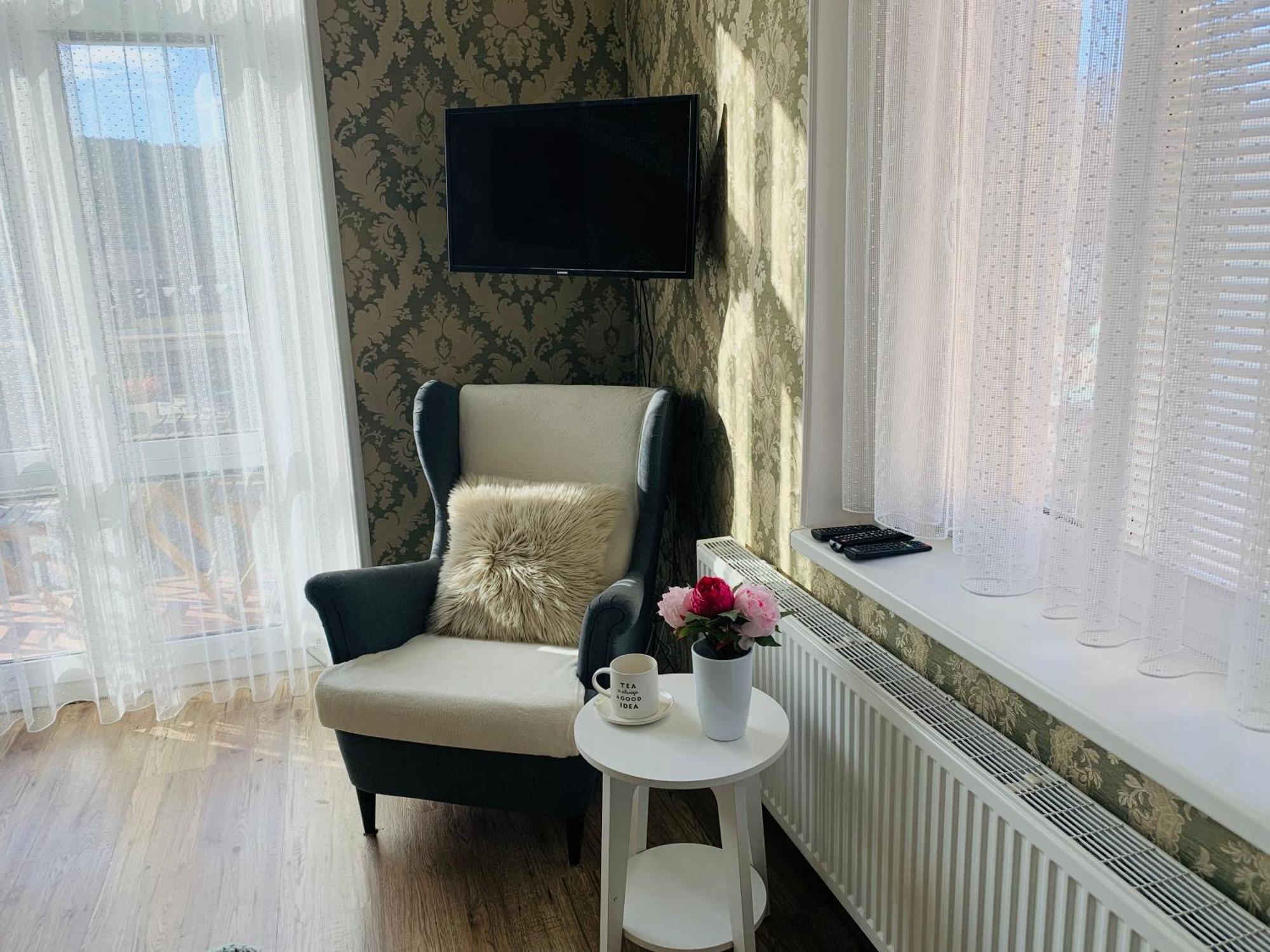 Romanceart Apartments Karlovy Vary Ngoại thất bức ảnh