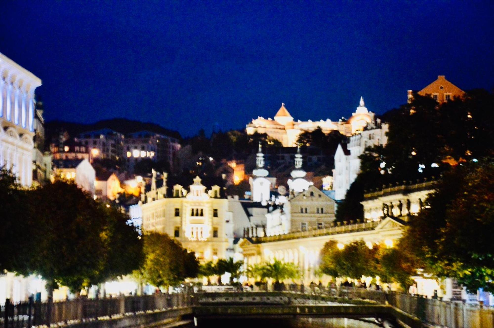 Romanceart Apartments Karlovy Vary Ngoại thất bức ảnh